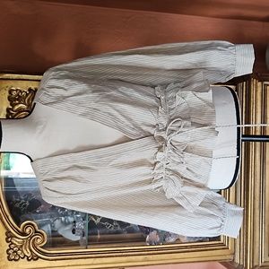 VICI Deep V Cotton Blend Top